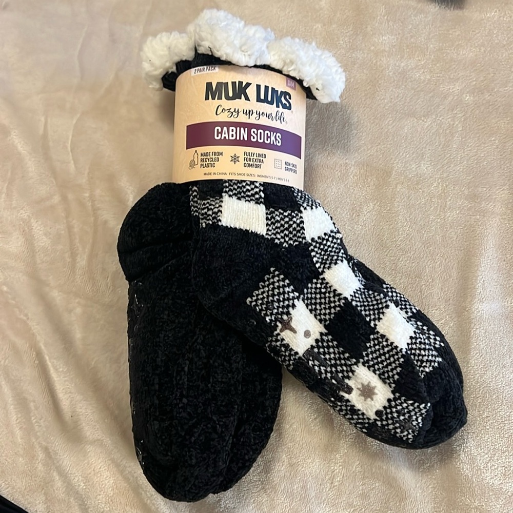 MUK LUKS Cozy Warm Cabin Socks Unisex